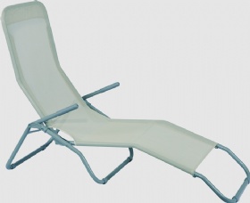 Foldable steel sunlounger