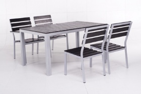 fixed polywood table and chair set